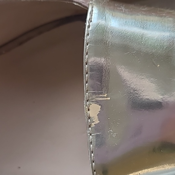 Size 9 beige and gold open toed high heels - Picture 5 of 8